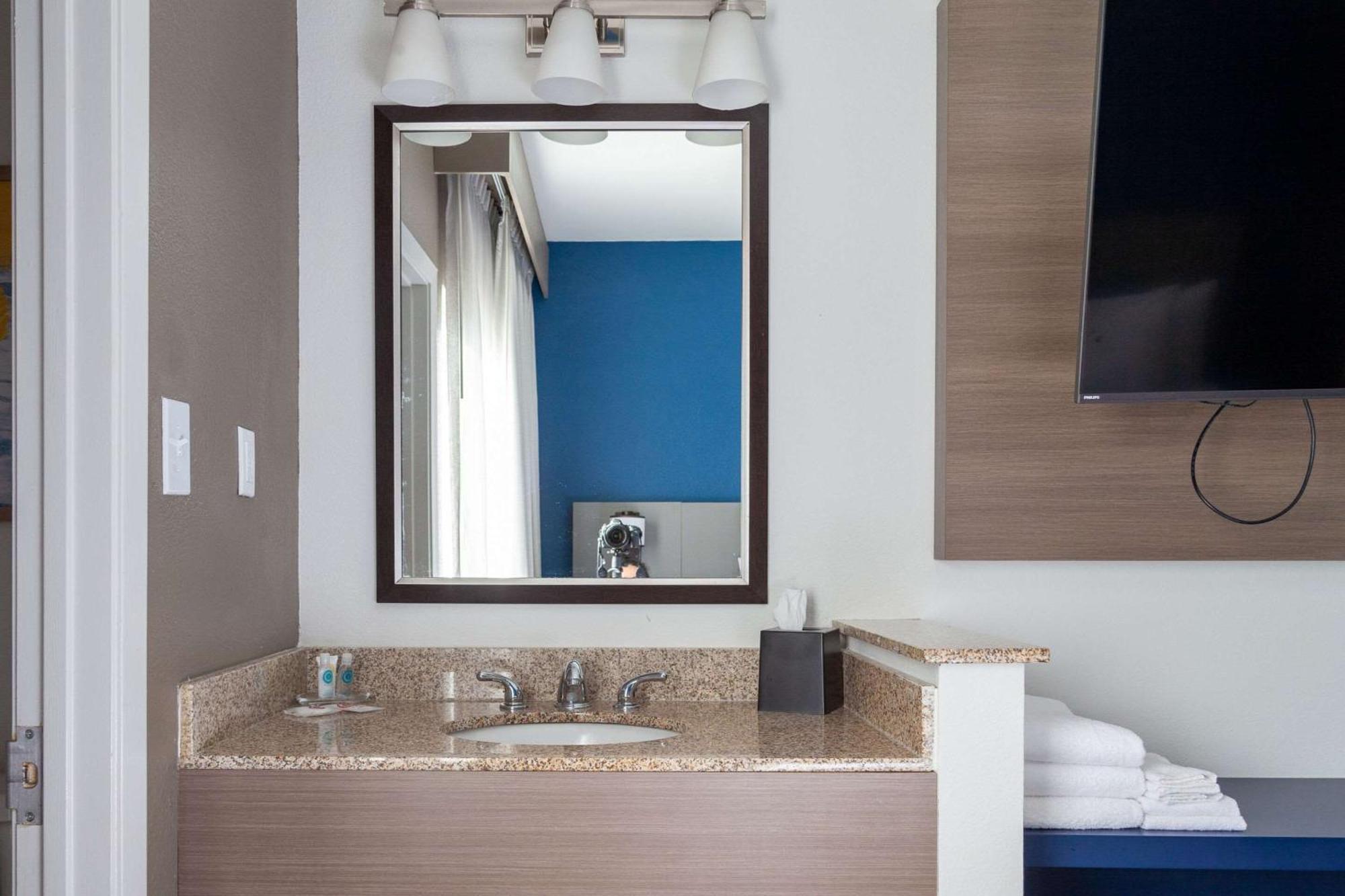 Comfort Suites Baton Rouge South I-10 Εξωτερικό φωτογραφία